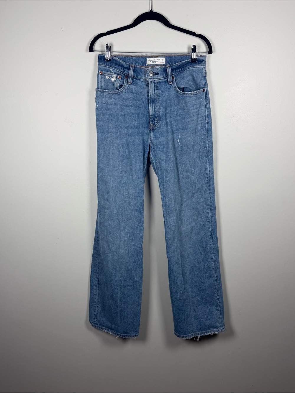 Abercrombie & Fitch The 90s Relaxed Jeans High Rise Denim Jeans Size 27/4 Short